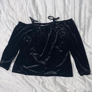 Children’s Place off the shoulder velvet shirt